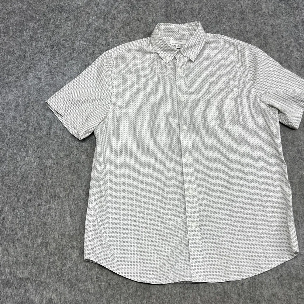 Banana Republic Shirt Mens M White Geometric Short Sleeve Slim Untucked Casual